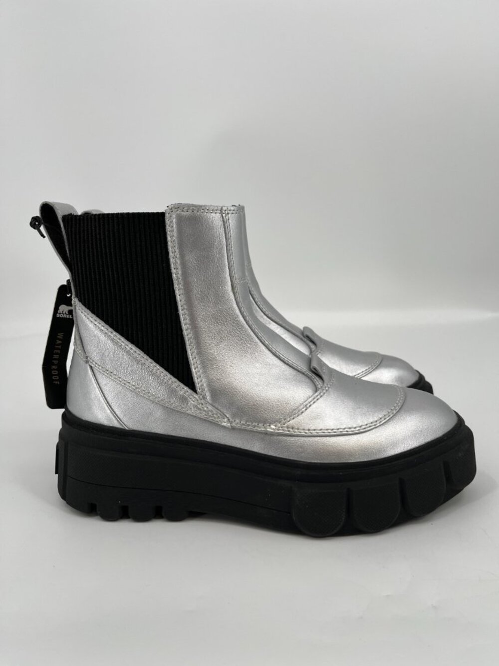 SOREL Cariboutm X Boot Chelsea Waterproof Women's Boots Pure Silver/Black : 8 B